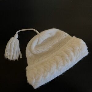 White‎ Cable Knit Cuff Beanie Hat Made in Italy Acrylic Winter Cap Tassel Cozy